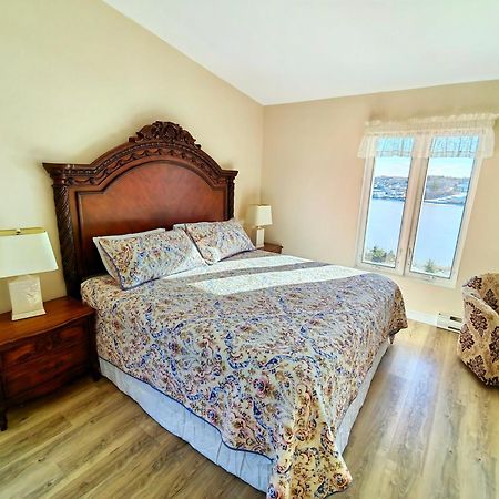 פגי'ס קוב 181 Oceanside Inn מראה חיצוני תמונה