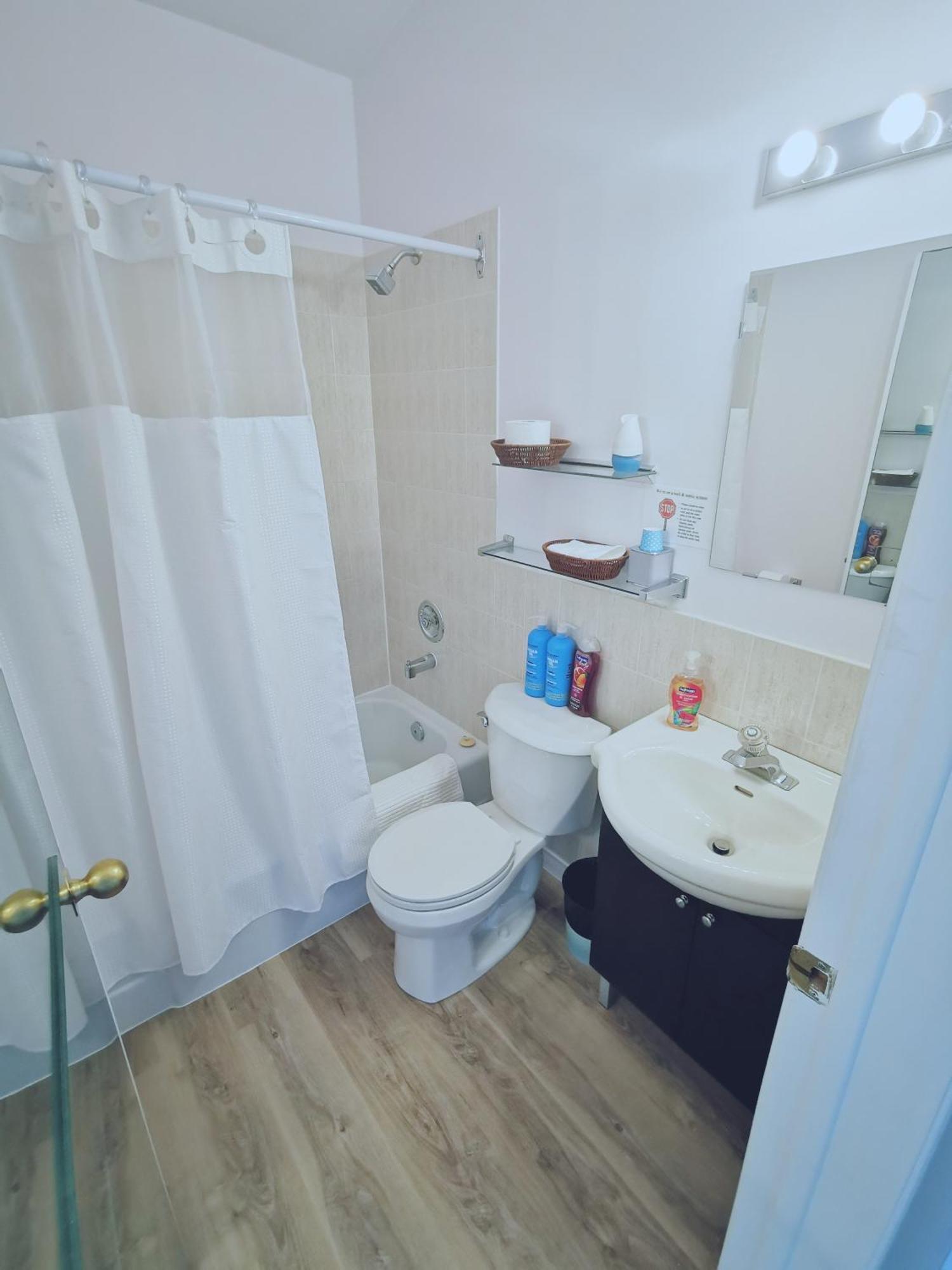 פגי'ס קוב 181 Oceanside Inn מראה חיצוני תמונה